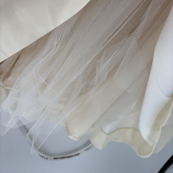 Elegant Floral Strapless Dress - Picture 7 of 13